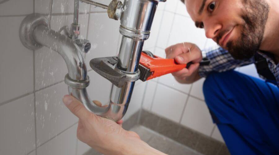 Expert burst pipe repair services in Dunlap, IL